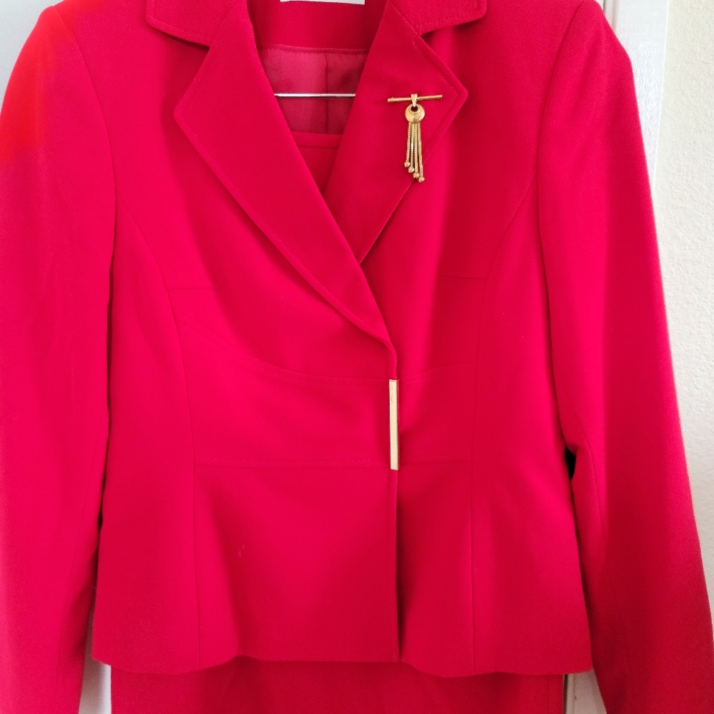 Clothing - Picture 2 of 3